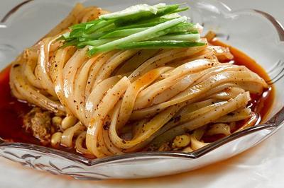 魏家涼皮加盟網站信息披露!新鄉市開店預計投入200萬以上